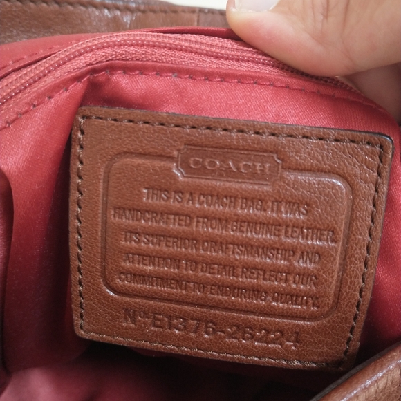 Coach leather purse - Picture 3 of 5